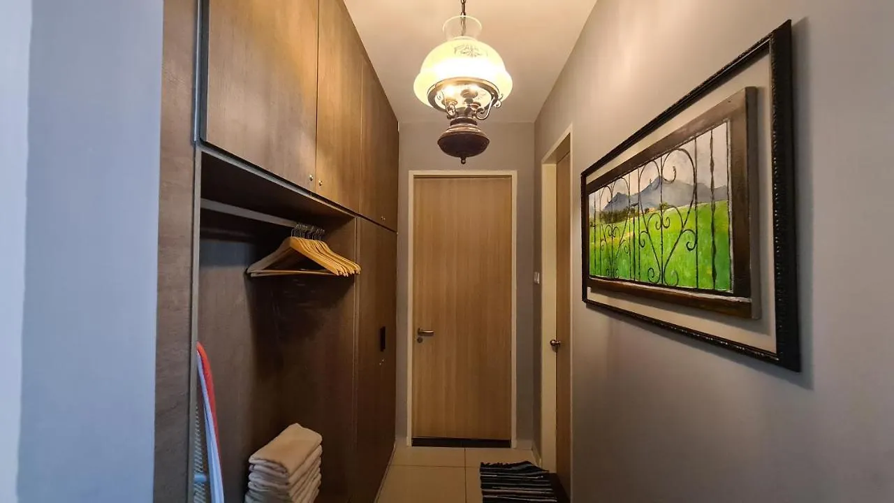 Rumah Kampong Bharu Near Klcc Kuala Lumpur Apartment